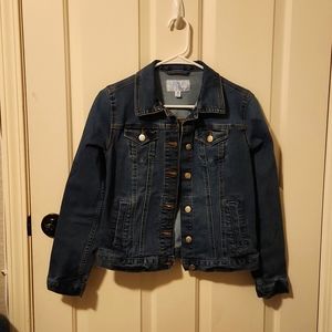 TIME AND TRU Cropped Denim Jacket